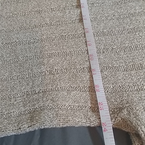 Marks and Spencer sweater - Picture 7 of 7